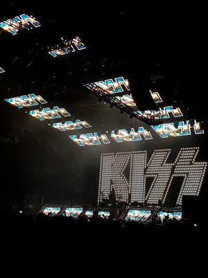  Kiss ~Stockholm, Sweden...May 6, 2017 (KISS World Tour)