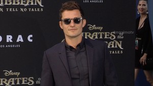  *Orlando Bloom on red carpet for premiere of Pirates of the Caribbean*