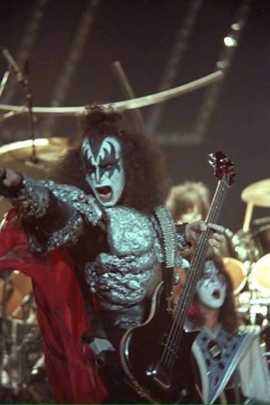  Gene (NYC) June 24, 1979 (Dynasty Tour)