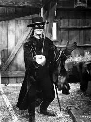  Guy Williams On The Set Of Zorro