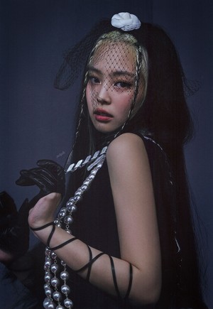 Jennie "How You Like That" Album [SCANS]