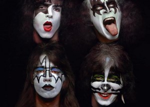  KISS ~Savannah, Georgia...June 20, 1979 (I was Made for Loving wewe and Sure Know Something filming)