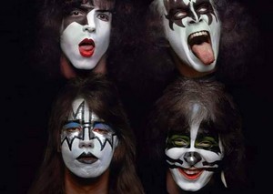  KISS ~Savannah, Georgia...June 20, 1979 (I was Made for Loving Du and Sure Know Something filming)