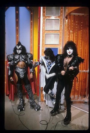  Kiss on Kids Are People Too...July 30, 1980 (aired date: September 21, 1980)