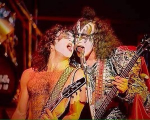 Paul and Gene (NYC) July 25, 1980 (Eric Carr makes his debut at the Palladium)
