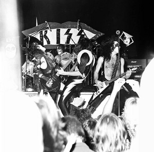  Kiss ~Cadillac, Michigan...October 9, 1975 (Cadillac High School)