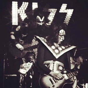 吻乐队（Kiss） ~Houston, Texas...October 4, 1974 (KISS Tour)