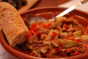  Kaavarma Bulgarian Pork and Veggie bobó, guisado