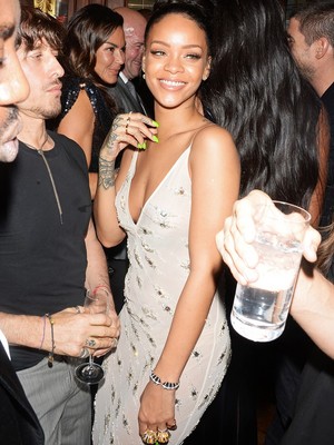  Rihanna