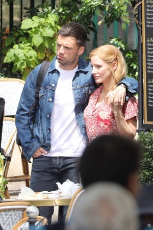  Sebastian Stan and Jessica Chastain in The 355 (BTS)