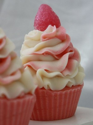 sweet cupcake soaps🧁🧼🍬💖