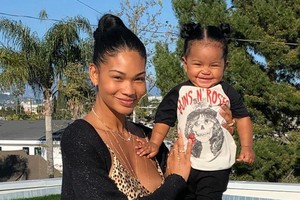  Chanel Iman and her family