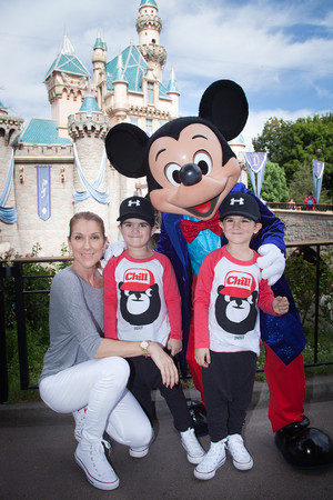  Celine Dion And Her Family Visiting Disneyland