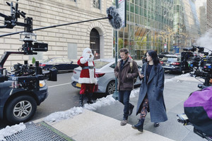  Hailee Steinfeld and Jeremy Renner on the set of Hawkeye || Downtown Manhattan || December 10, 2020