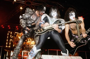 KISS ~Los Angeles, California...November 7, 1979 (Dynasty Tour) 