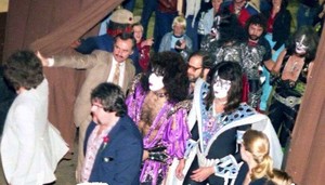  চুম্বন ~San Francisco, California...November 25, 1979 (Dynasty Tour)