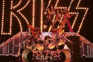  Kiss ~Uniondale, New York...November 26, 1984 (Animalize Tour)