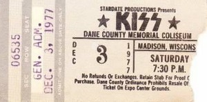  किस ticket stub ~Madison, Wisconsin...December 3, 1977 (ALIVE II Tour)