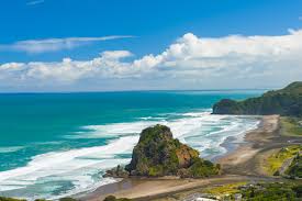  Piha Beach, New Zealand