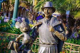  Statue Of Walt Disney And Mickey topo, mouse