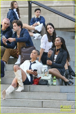 The Cast of 'Gossip Girl' Film All Together At Metropolitan Museum of Art (Photos) Reboot HBO