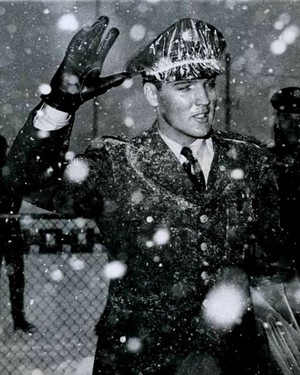  Elvis In The Snow Army Years 💜