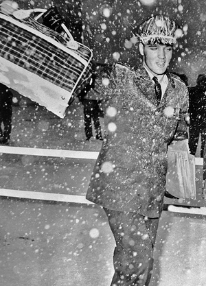  Elvis In The Snow Army Years 💜