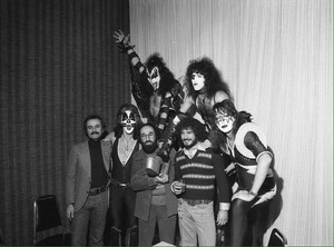  吻乐队（Kiss） ~Detroit, Michigan...January 24, 1976 (Alive Tour - Arrival -Press conference)