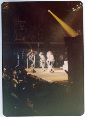  halik ~Hollywood, Florida...January 3, 1978 (ALIVE II Tour)