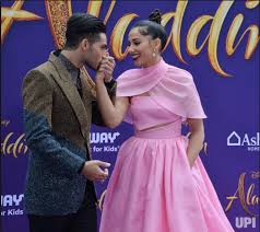  Mena Massaud And Naomi Scott 2019 Disney Film Premiere Of Aladin
