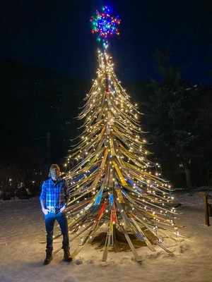 Merry Christmas and happy holidays from Dierks and the Flag n Anthem family...Colorado style skitree