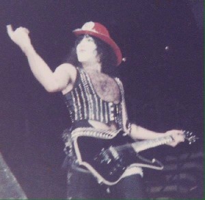  Paul ~Chicago, Illinois...January 16, 1978 (ALIVE II Tour)