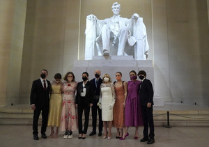  President Biden Inauguration celebrating in front of लिंकन statue
