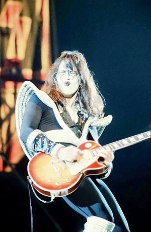  Ace (NYC) February 18, 1977 (Rock and Roll Over Tour)