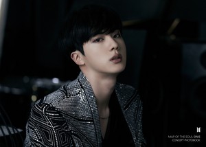  BTS MAP OF THE SOUL ON:E CONCEPT PHOTOBOOK pratonton cuts ROUTE VER. [YOUTH] | JIN