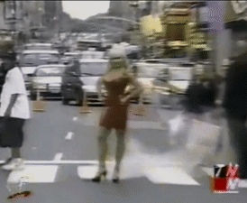  Debra brings New York to gridlock - 2000