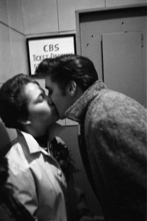 Elvis Kissing A Female Fan