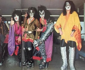  kiss arrives in Tokyo, Japan...March 18, 1977
