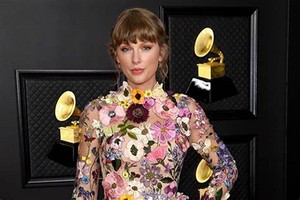  Taylor @ 2021 Grammy Awards