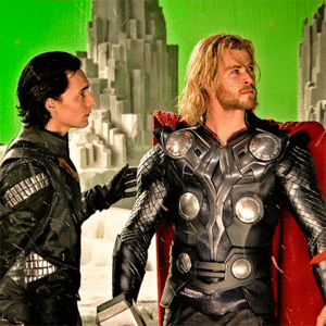  Tom Hiddleston and Chris Hemsworth || BTS || Thor (2011)