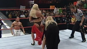  Debra part of most watched ডবলুডবলুই RAW - 22 Years পূর্বে