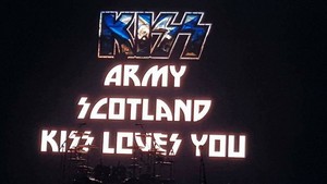  ciuman ~Glasgow, Scotland...May 27, 2017 (KISS World Tour)