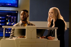  The Flash - Episode 7.15 - Enemy at the Gates - Promo Pics