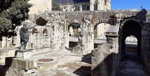  Nîmes