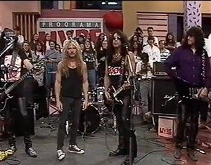  halik ~São Paulo, Brazil...August 26, 1994 (Monsters Of Rock promotion)