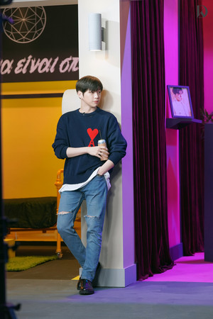  Kang Daniel Solo Debut 2nd anniversary VR fan Meeting Behind