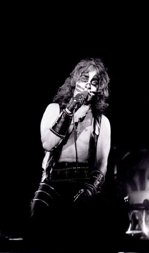 Peter ~Ottawa, Ontario, Canada...July 14, 1977 (Love Gun Tour) 