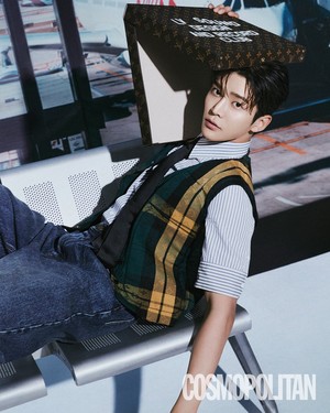  Rowoon's Pictorial चित्रो