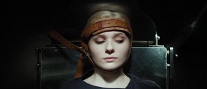 Abigail Breslin as Veronica (Final Girl) Caps