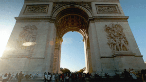  Arc de Triomphe